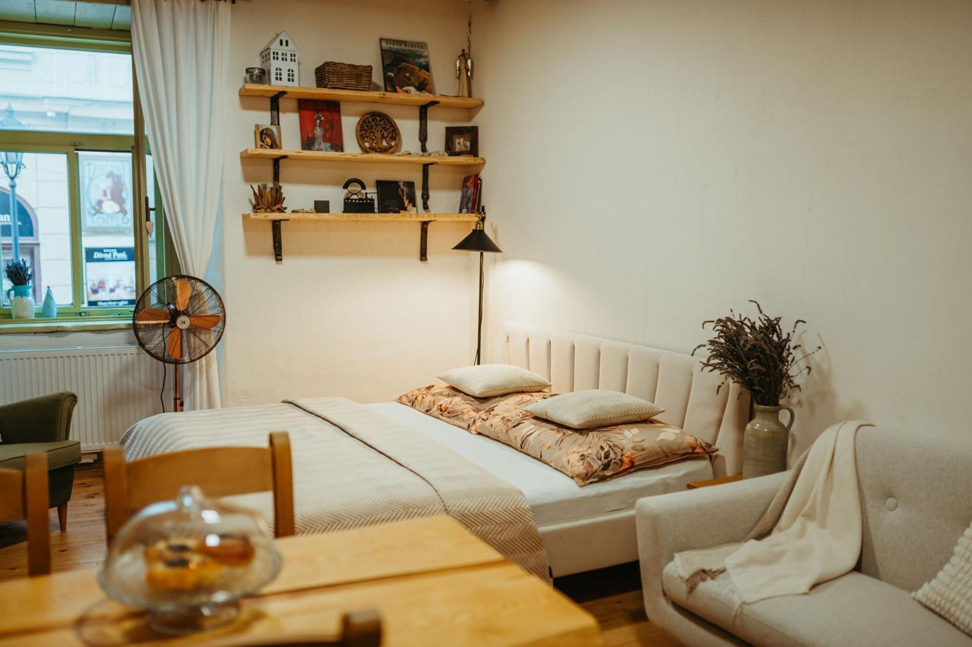 Apartman V Jungovom Dome - V Centre Stiavnice บันสกา ชีอาว์นีซา ภายนอก รูปภาพ