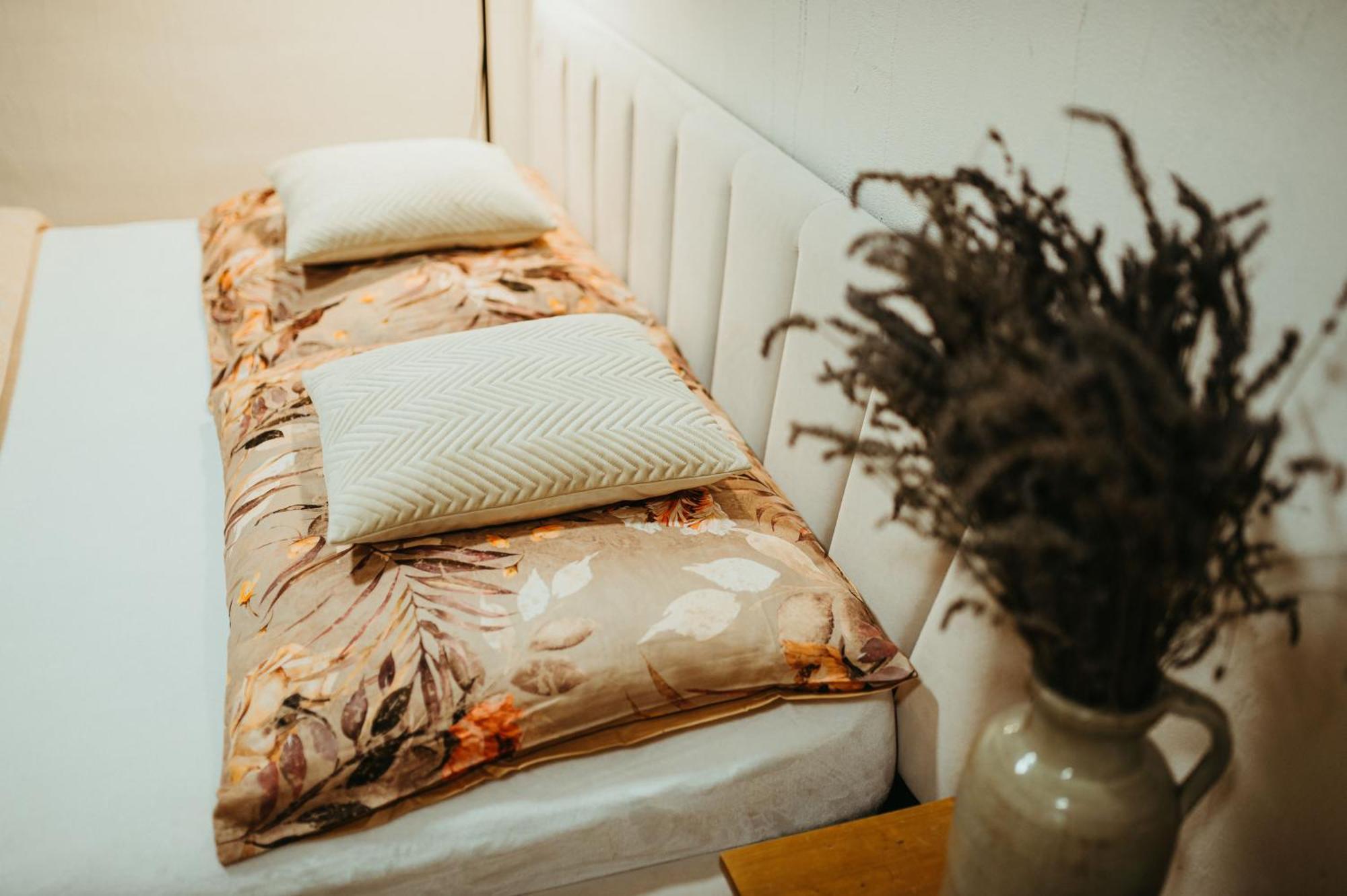 Apartman V Jungovom Dome - V Centre Stiavnice บันสกา ชีอาว์นีซา ภายนอก รูปภาพ
